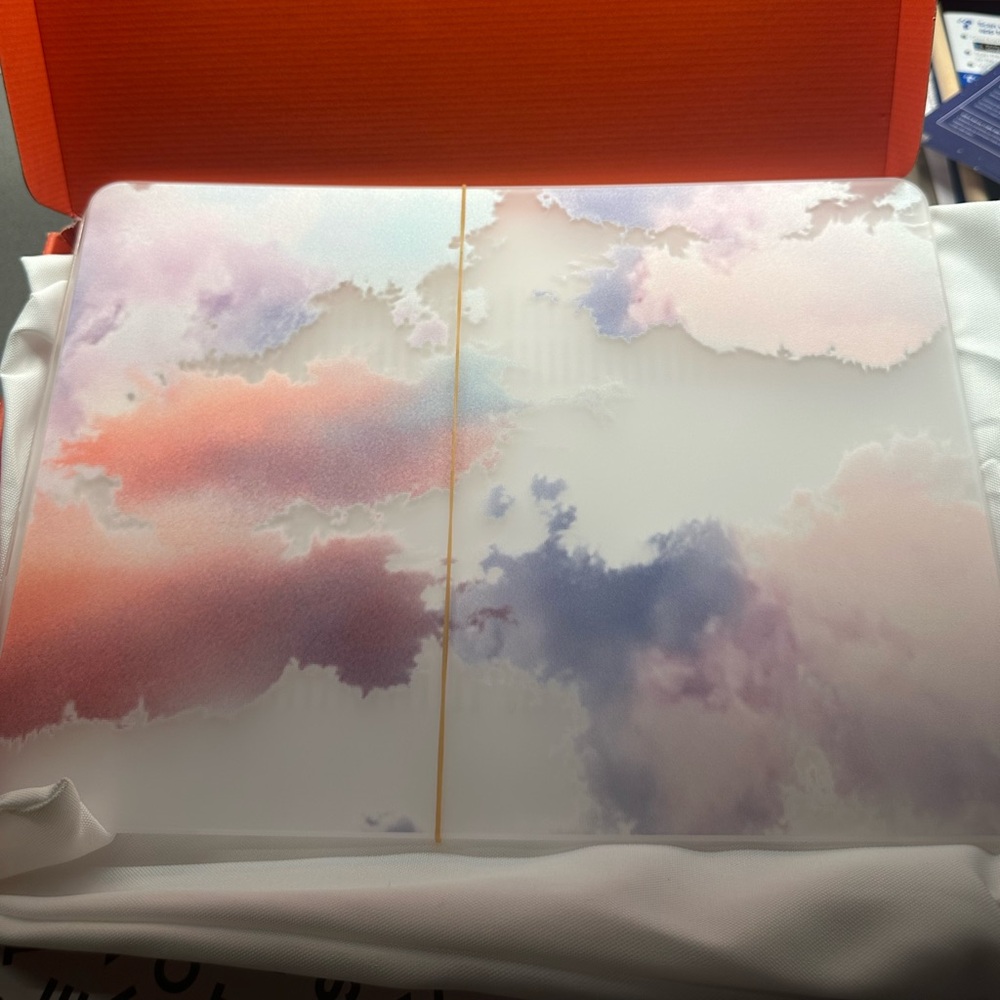 CASETIFY 13” MACBOOK AIR HARD CASE